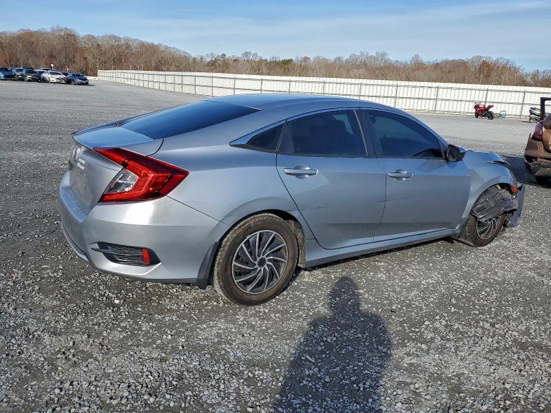 Photo 3 from auction – 2016 HONDA CIVIC LX with VIN 19XFC2F59GE023424