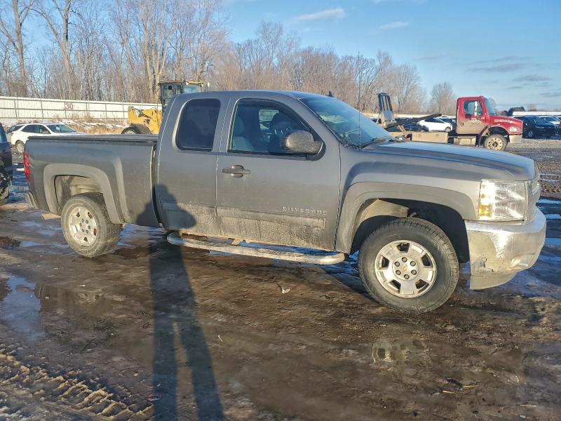 Photo 4 from auction – 2013 CHEVROLET SILVERADO with VIN 1GCRKSE79DZ347587