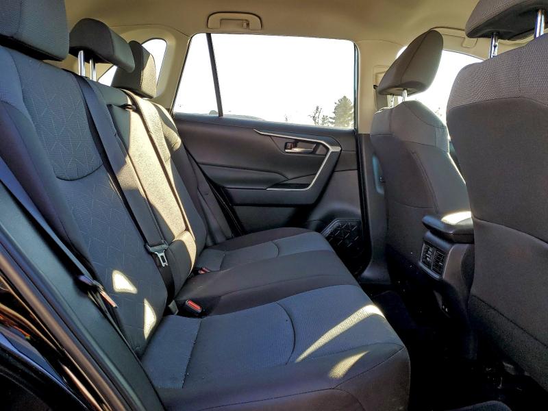 Photo 11 from auction – 2024 TOYOTA RAV4 XLE with VIN 2T3P1RFVXRW476476