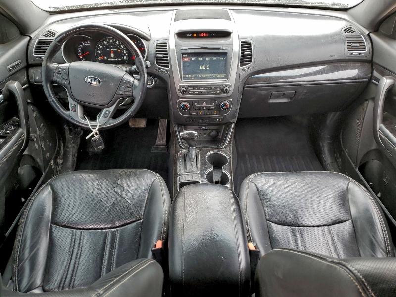 Photo 8 from auction – 2015 KIA SORENTO SX with VIN 5XYKWDA76FG654546