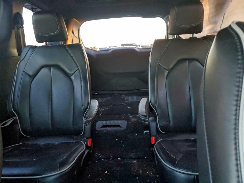 Photo 10 from auction – 2019 CHRYSLER PACIFICA L with VIN 2C4RC1GG9KR569087