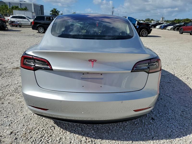 Photo 6 from auction – 2018 TESLA MODEL 3 with VIN 5YJ3E1EA7JF034882