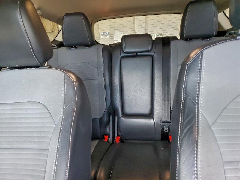 Photo 10 from auction – 2019 FORD ESCAPE SE with VIN 1FMCU0GD4KUA50160