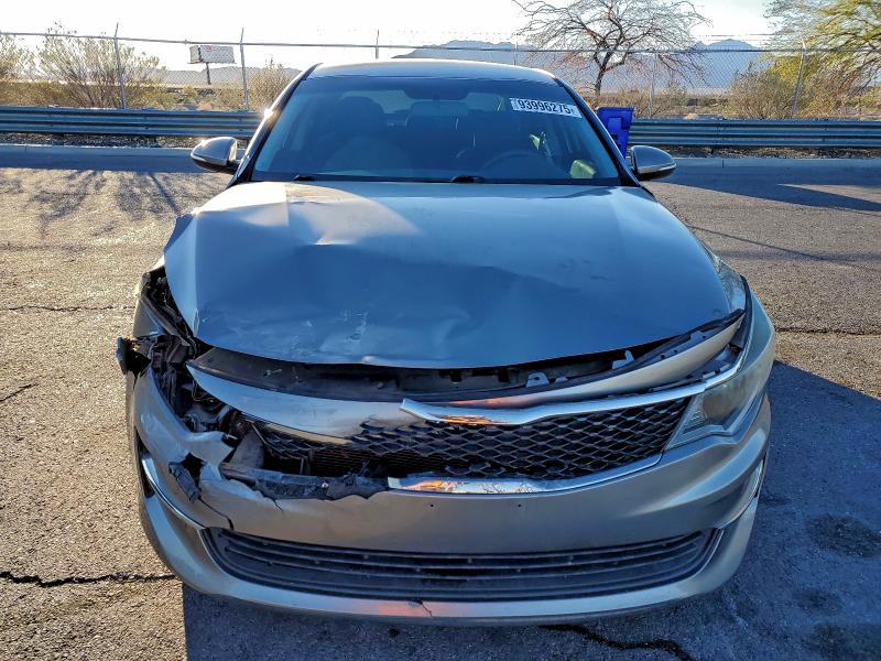Photo 5 from auction – 2018 KIA OPTIMA LX with VIN 5XXGT4L32JG210800