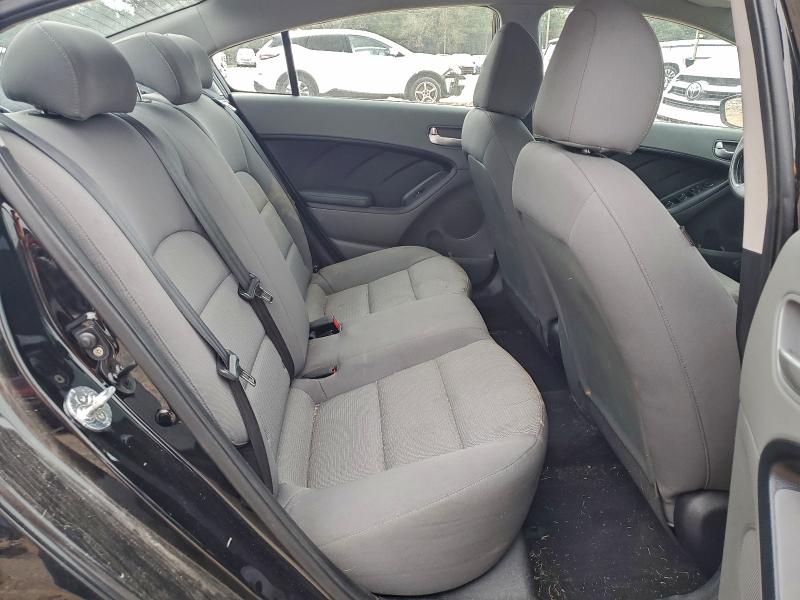 Photo 10 from auction – 2017 KIA FORTE LX with VIN 3KPFK4A79HE013551