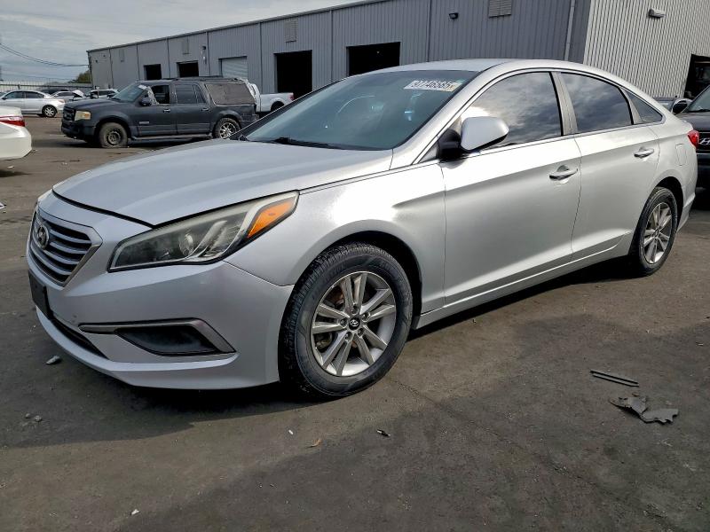Photo 1 from auction – 2016 HYUNDAI SONATA with VIN 5NPE24AF8GH327687