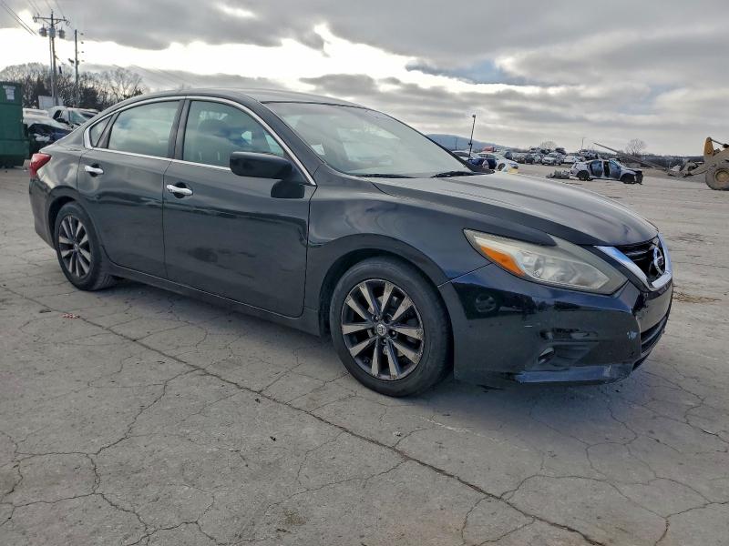 Photo 4 from auction – 2017 NISSAN ALTIMA 2.5 with VIN 1N4AL3AP1HC249609