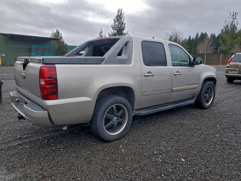 Photo 3 from auction – 2007 CHEVROLET AVALANCHE with VIN 3GNEC12097G204390