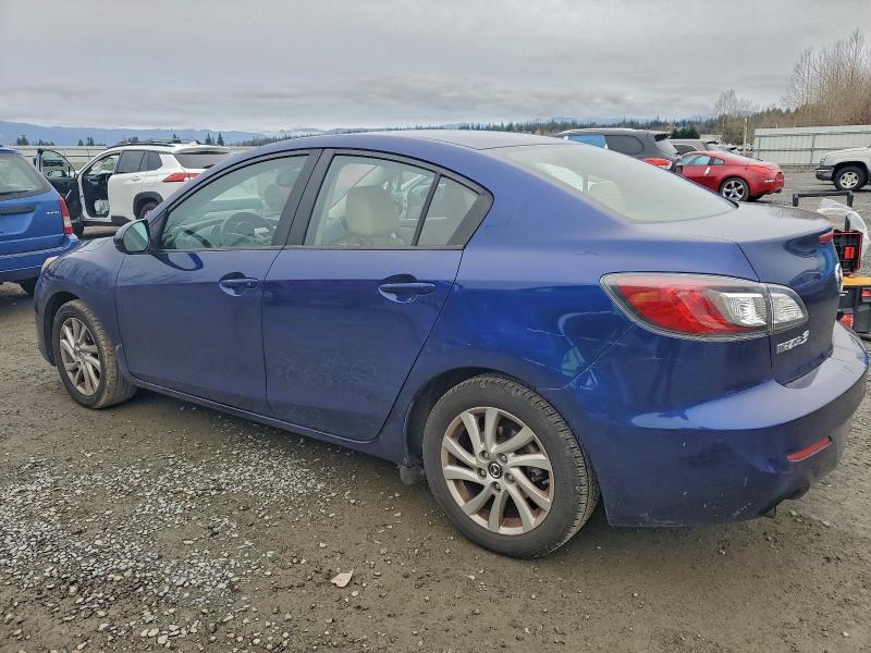 Photo 2 from auction – 2012 MAZDA 3 I with VIN JM1BL1W88C1528970