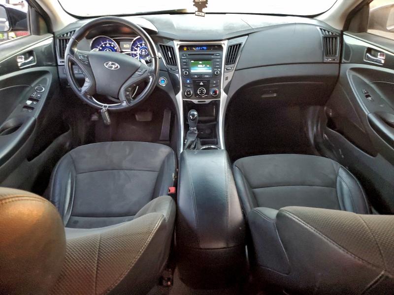 Photo 8 from auction – 2014 HYUNDAI SONATA SE with VIN 5NPEC4AC1EH926883
