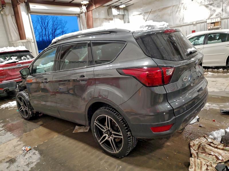 Photo 2 from auction – 2019 FORD ESCAPE SEL with VIN 1FMCU9HD5KUA42779