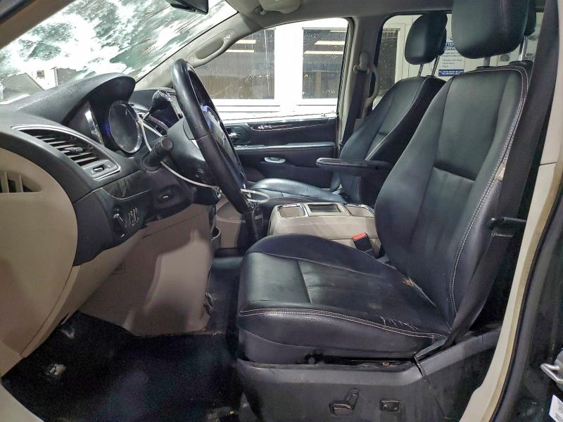 Photo 7 from auction – 2011 CHRYSLER TOWN & COU with VIN 2A4RR8DG0BR633961
