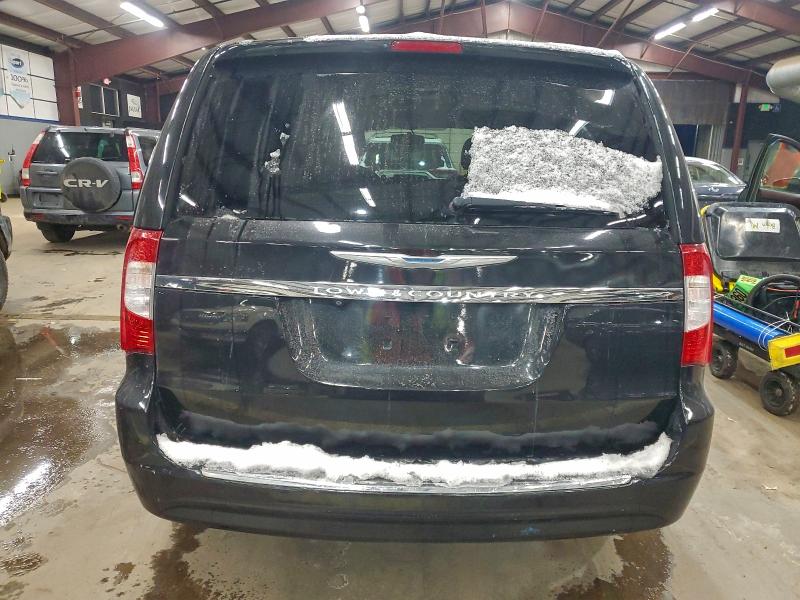 Photo 6 from auction – 2015 CHRYSLER TOWN & COU with VIN 2C4RC1BG1FR699989