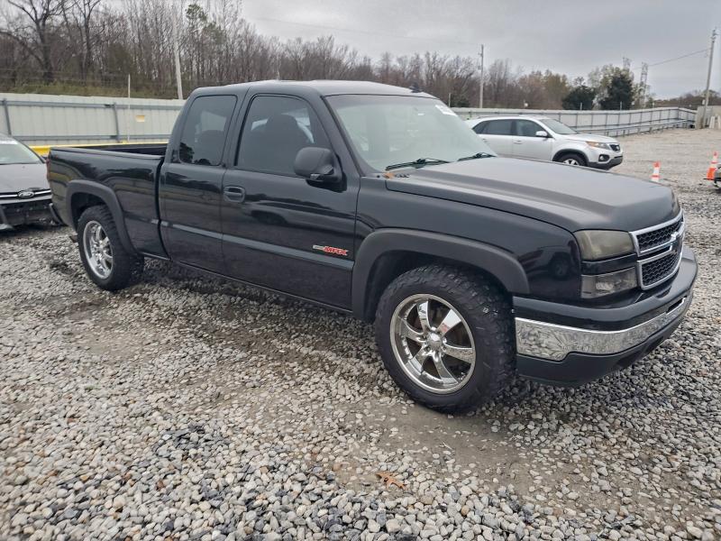 Photo 4 from auction – 2006 CHEVROLET SILVERADO with VIN 2GCEC19N261133907