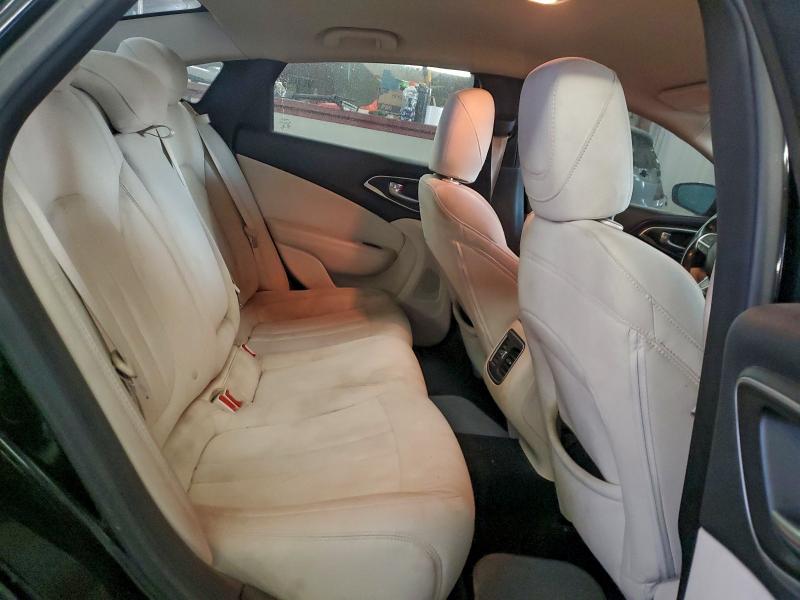 Photo 10 from auction – 2015 CHRYSLER 200 LIMITE with VIN 1C3CCCAB6FN646584