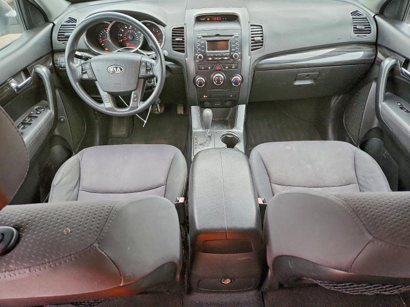 Photo 8 from auction – 2011 KIA SORENTO BA with VIN 5XYKTDA12BG174101