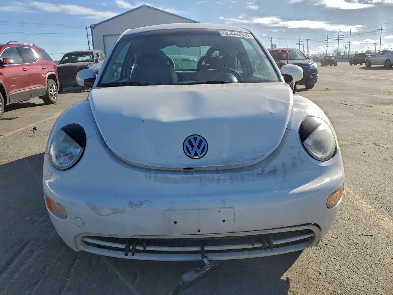 Photo 5 from auction – 2001 VOLKSWAGEN NEW BEETLE with VIN 3VWBB21C61M438265