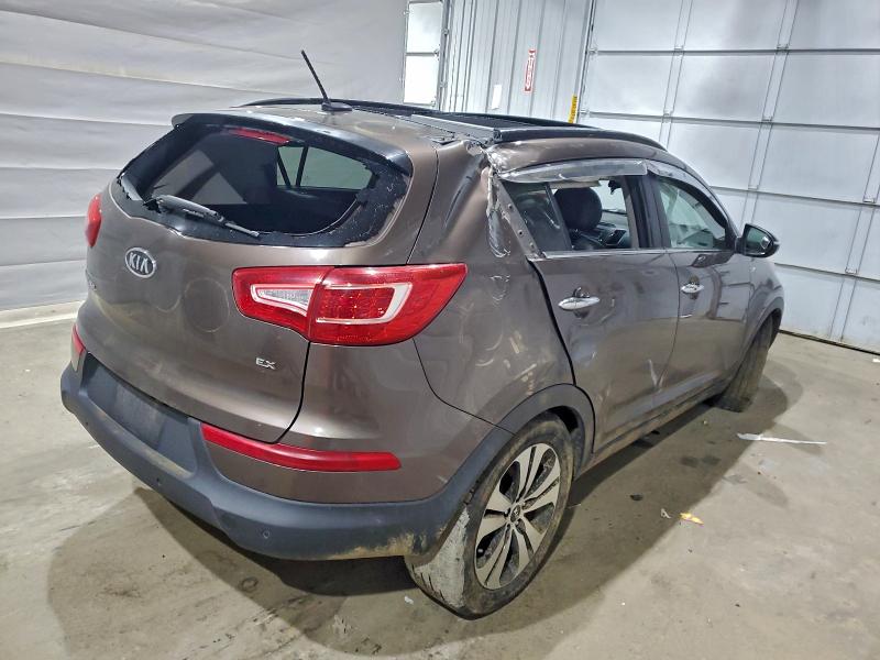 Photo 3 from auction – 2011 KIA SPORTAGE E with VIN KNDPCCA26B7084147