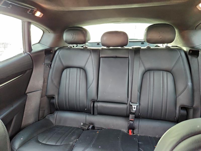 Photo 10 from auction – 2023 MASERATI LEVANTE MO with VIN ZN661YUM7PX419580