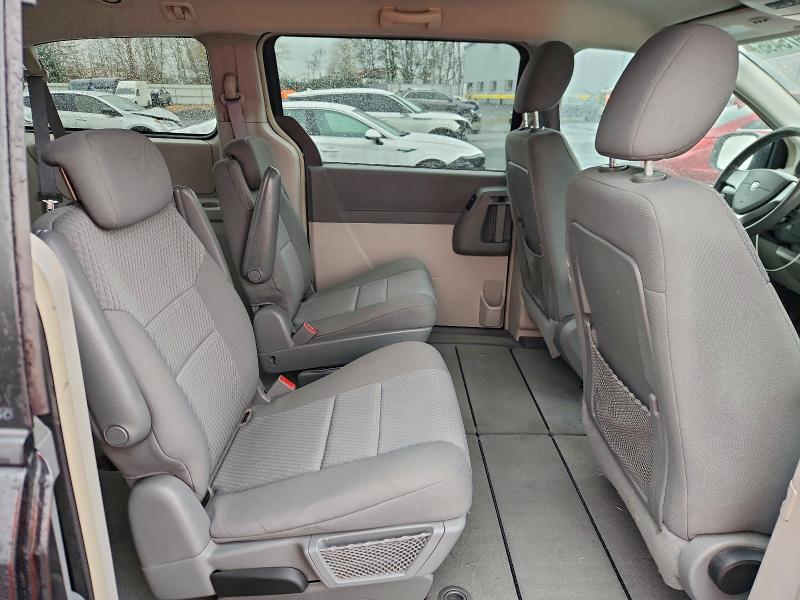 Photo 11 from auction – 2010 DODGE GRAND CARA with VIN 2D4RN5D16AR218561