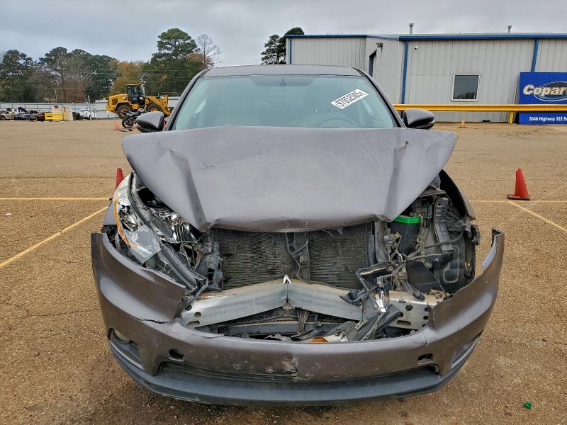 Photo 5 from auction – 2016 TOYOTA HIGHLANDER with VIN 5TDZKRFH7GS134949