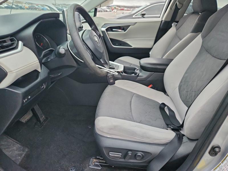 Photo 7 from auction – 2020 TOYOTA RAV4 XLE with VIN 2T3W1RFV3LW085950