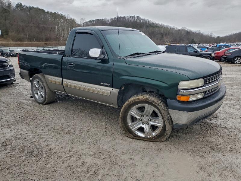 Photo 4 from auction – 2001 CHEVROLET SILVERADO with VIN 1GCEC14W51Z233032