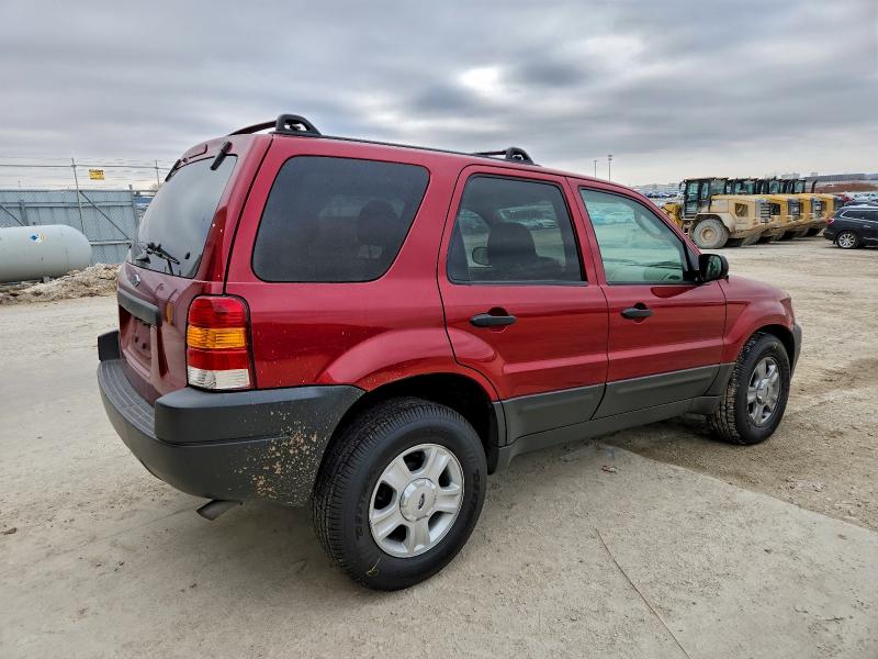 Photo 3 from auction – 2004 FORD ESCAPE XLT with VIN 1FMYU93144KA95703