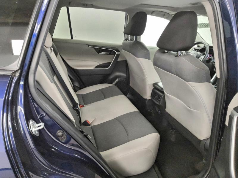 Photo 11 from auction – 2023 TOYOTA RAV4 XLE with VIN 2T3P1RFV1PW388669