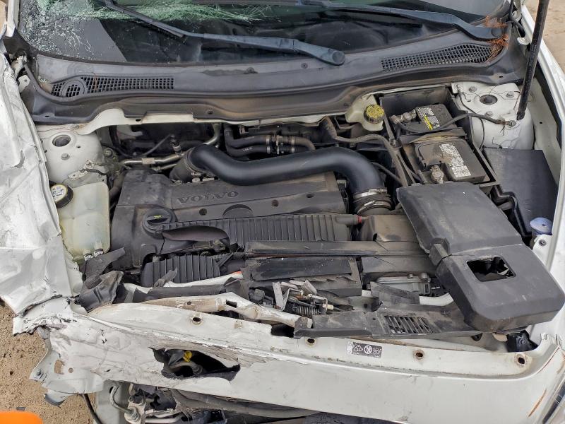 Фото 12 с аукциона – 2011 VOLVO C30 T5 с VIN YV1672MK6B2247361