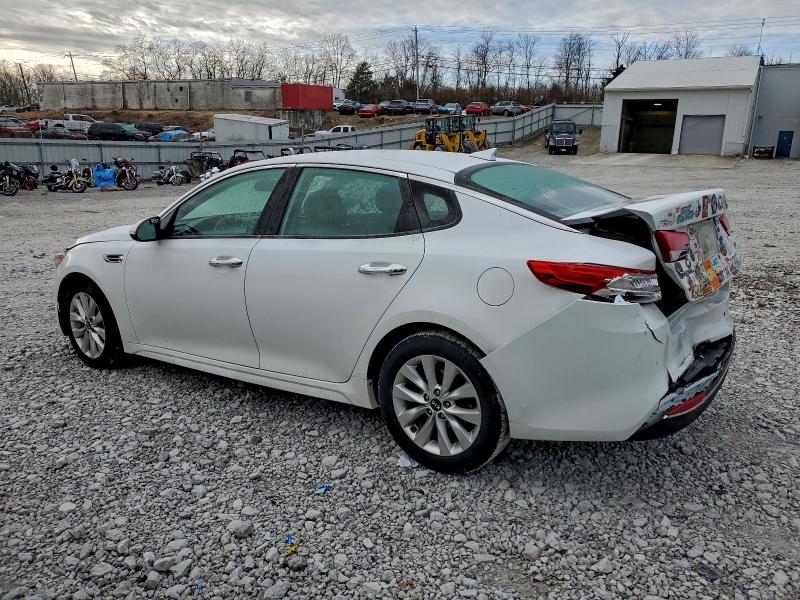 Zdjęcie 2 z aukcji – 2016 KIA OPTIMA EX z VIN 5XXGU4L36GG079988