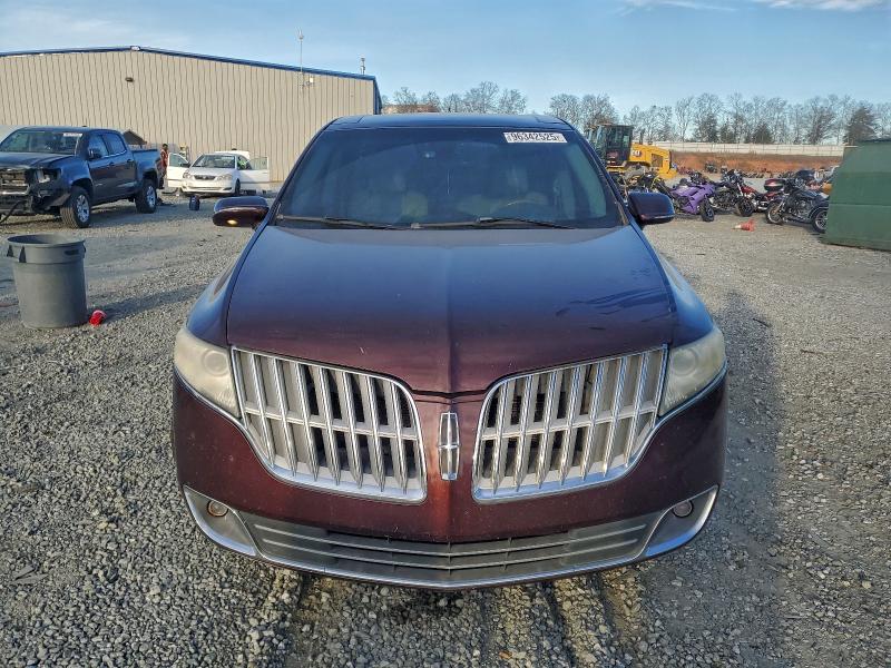 Photo 5 from auction – 2010 LINCOLN MKT with VIN 2LMHJ5FR0ABJ10520