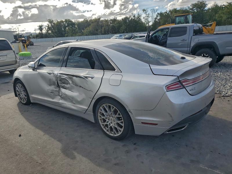 Фото 2 с аукциона – 2016 LINCOLN MKZ с VIN 3LN6L2GK5GR607022