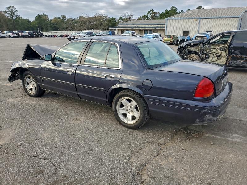 صورة رقم 2 من المزاد - 2002 FORD CROWN VICT مع VIN 2FAFP74W32X146450