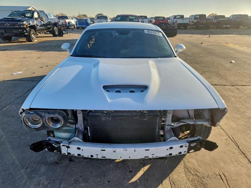 Photo 5 from auction – 2019 DODGE CHALLENGER with VIN 2C3CDZBT2KH573563