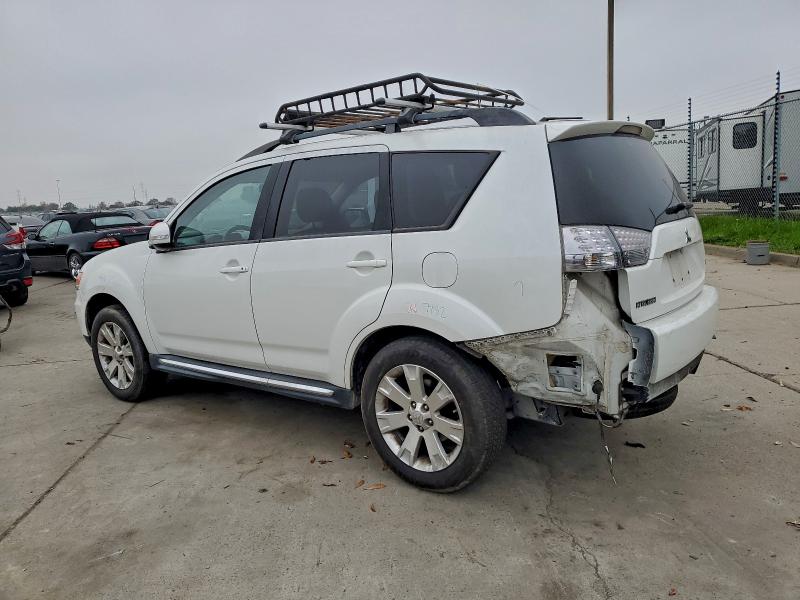 Photo 2 from auction – 2013 MITSUBISHI OUTLANDER with VIN JA4AS3AW2DU002795