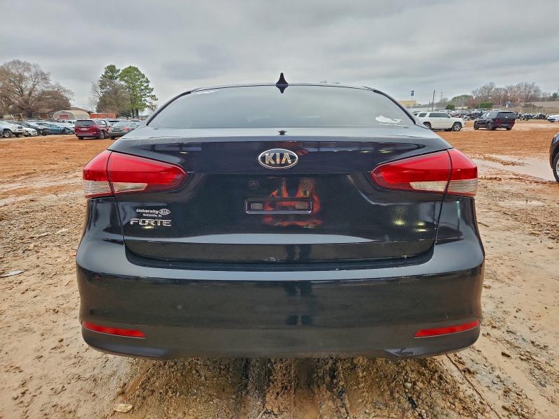 Photo 6 from auction – 2017 KIA FORTE LX with VIN 3KPFK4A74HE015692