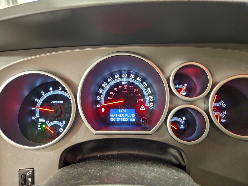 Photo 9 from auction – 2014 TOYOTA SEQUOIA PL with VIN 5TDDW5G19ES096646