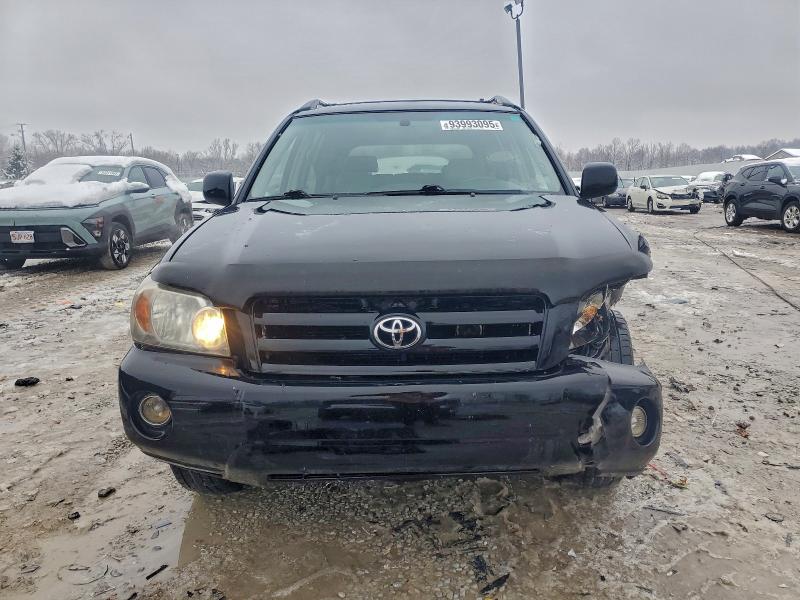 Photo 5 from auction – 2004 TOYOTA HIGHLANDER with VIN JTEEP21A740064137
