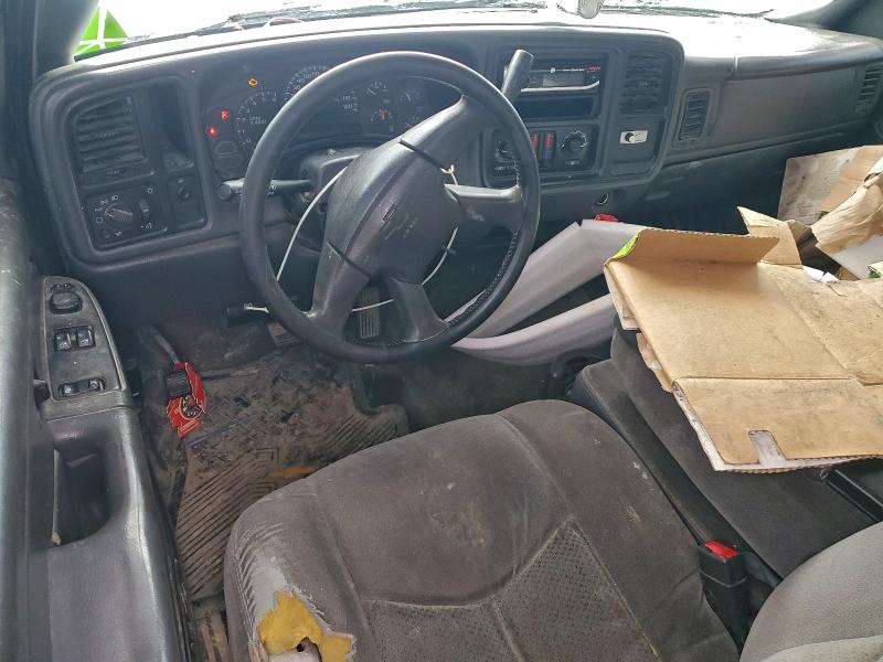 Photo 8 from auction – 2005 CHEVROLET SILVERADO with VIN 1GCEC19V85Z100593