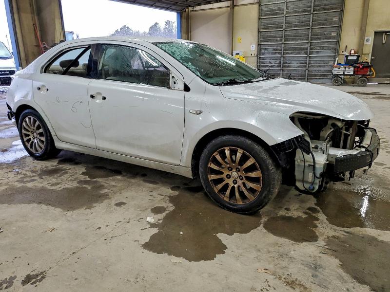 Photo 4 from auction – 2013 SUZUKI KIZASHI S with VIN JS2RE9A12D6100078
