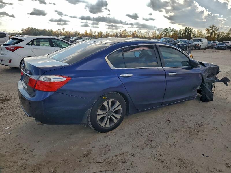 Photo 3 from auction – 2014 HONDA ACCORD with VIN 1HGCR2F31EA122627