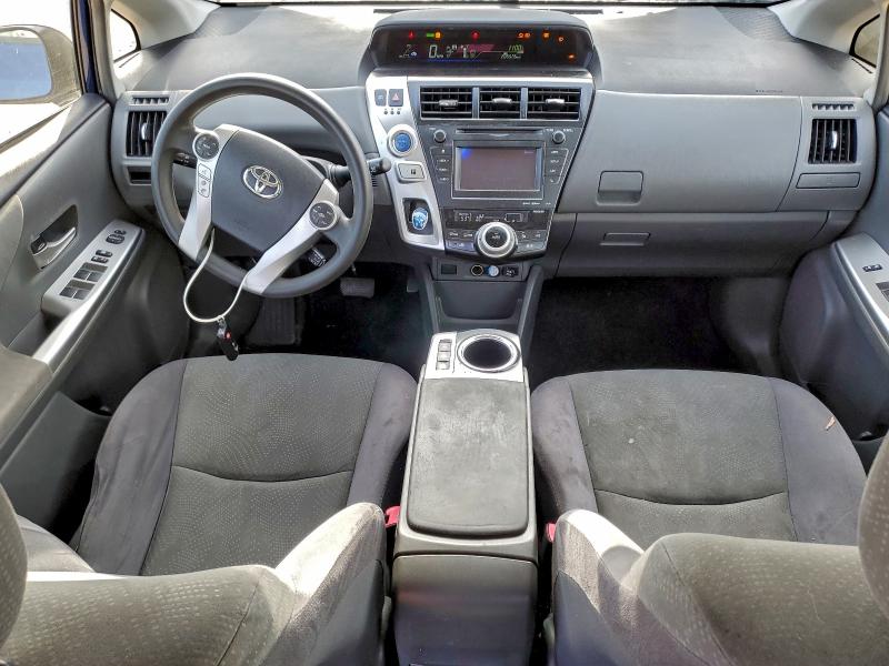 Photo 8 from auction – 2012 TOYOTA PRIUS V with VIN JTDZN3EU4C3138729