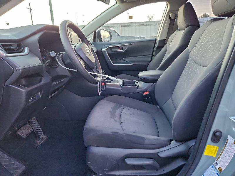 Photo 7 from auction – 2019 TOYOTA RAV4 XLE with VIN JTMRWRFV9KD024113