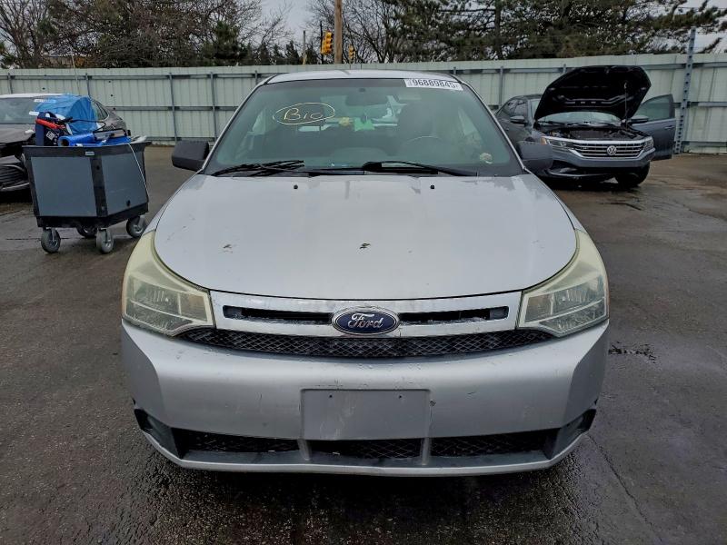 Photo 5 from auction – 2011 FORD FOCUS SE with VIN 1FAHP3FN6BW111449