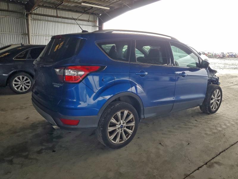 Photo 3 from auction – 2017 FORD ESCAPE TIT with VIN 1FMCU0J97HUE97563