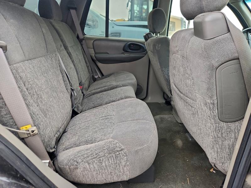 Photo 10 from auction – 2003 CHEVROLET TRAILBLAZER with VIN 1GNDS13S332384273