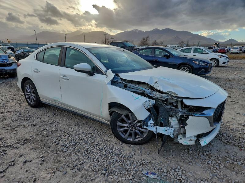 Photo 4 from auction – 2021 MAZDA 3 with VIN 3MZBPAAL4MM252630