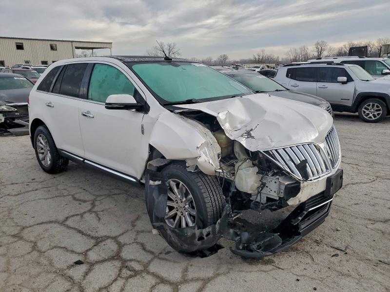 Photo 4 from auction – 2014 LINCOLN MKX with VIN 2LMDJ8JK8EBL00744