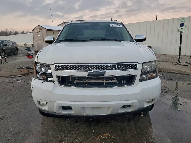 Photo 5 from auction – 2012 CHEVROLET AVALANCHE with VIN 3GNTKGE72CG174844